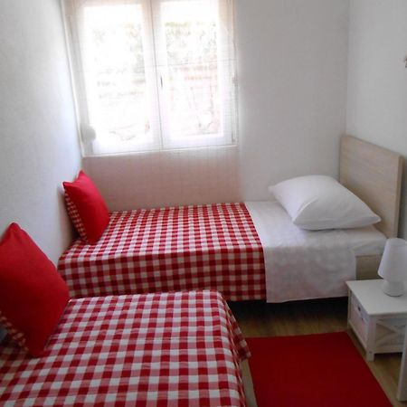 Apartments With A Parking Space Okrug Gornji, Ciovo - 13859 Trogir Oda fotoğraf