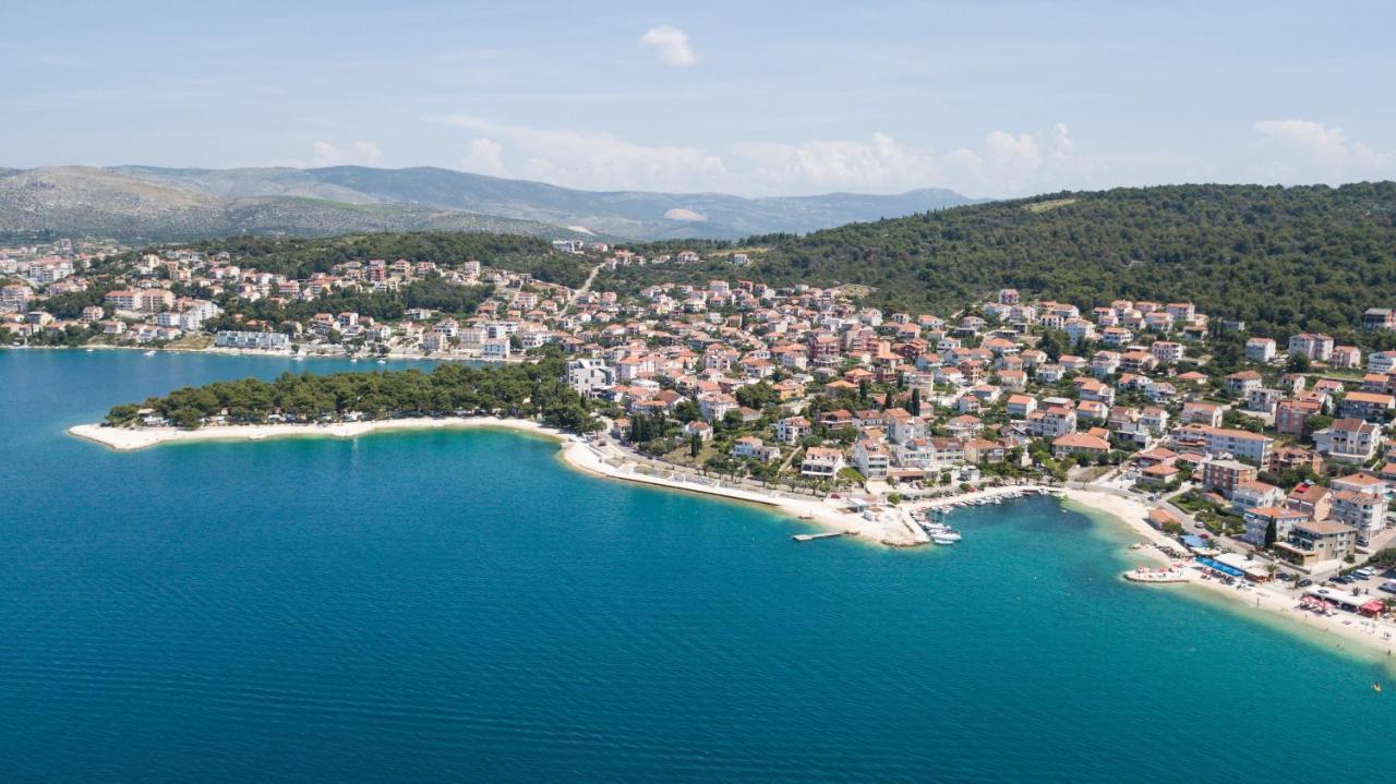 Apartments With A Parking Space Okrug Gornji, Ciovo - 13859 Trogir Dış mekan fotoğraf